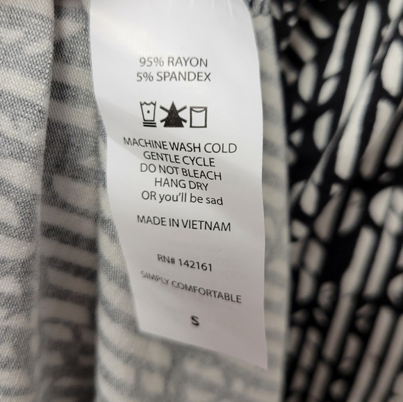 Lularoe Azure stripe A-line Skirt Black White Stripe S - Picture 7 of 9